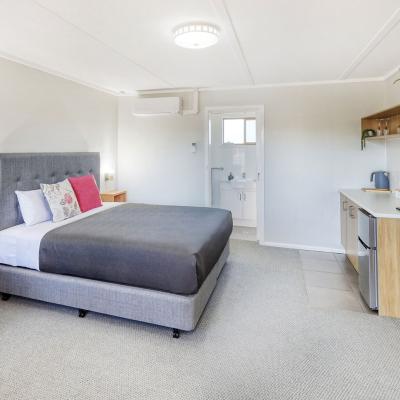 Deni Motel King Room 1a