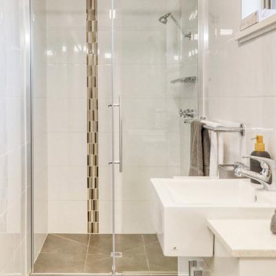 Deni Motel Family Room 3a